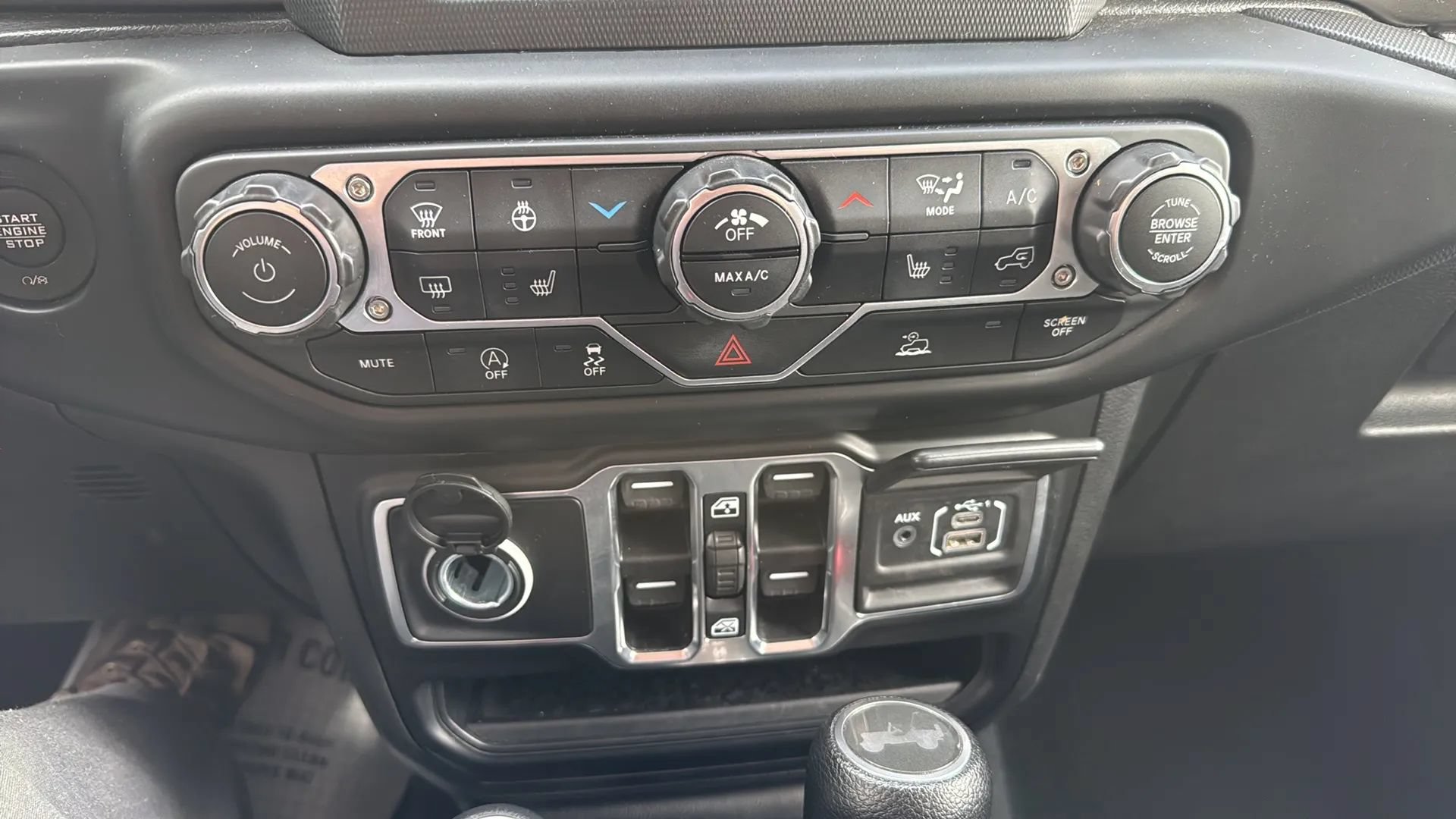 Used 2022 Jeep Wrangler Unlimited Sport AWD/4WD image 7