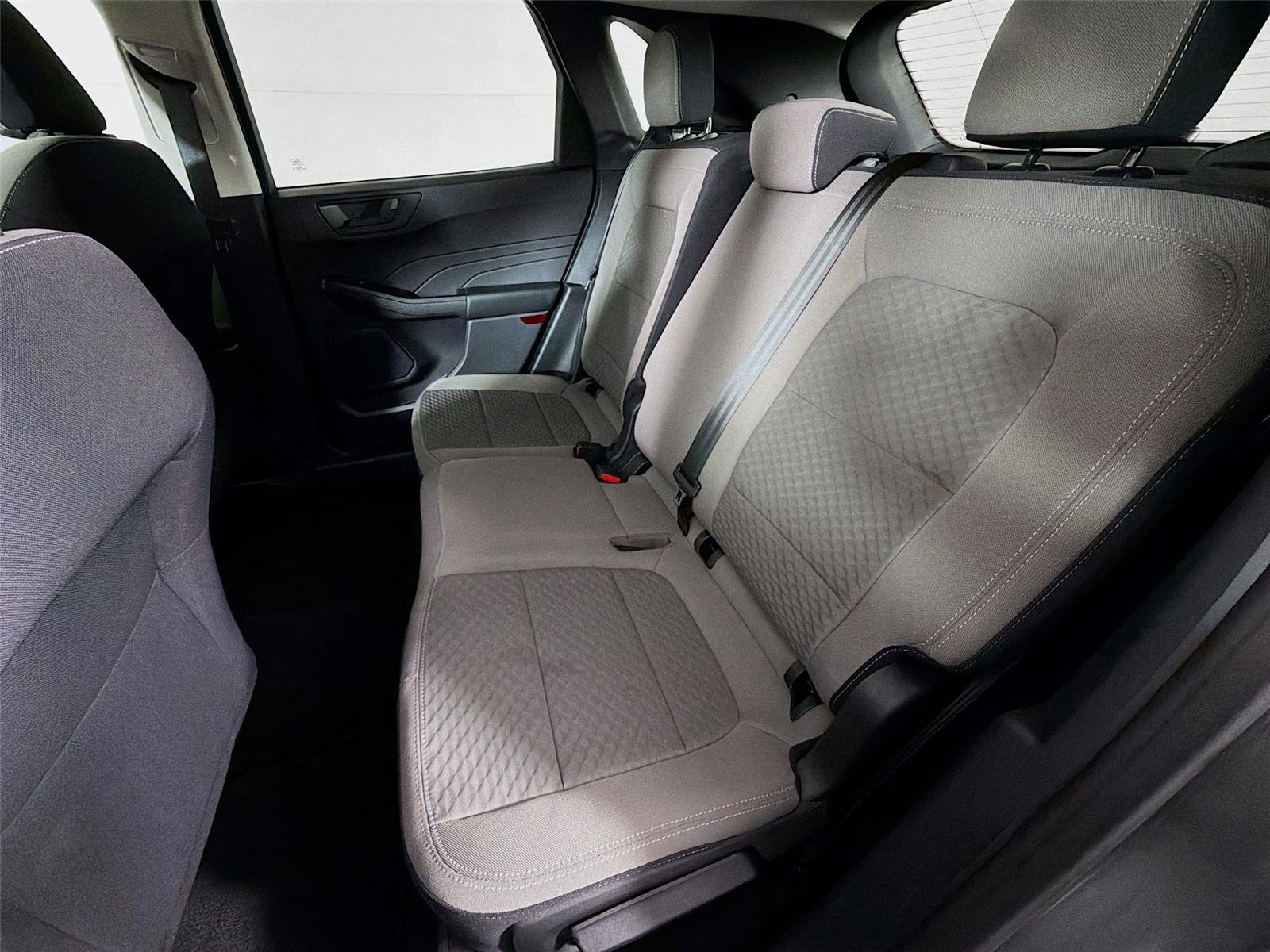 Used 2022 Ford Escape SE w/ Cold Weather Package image 21