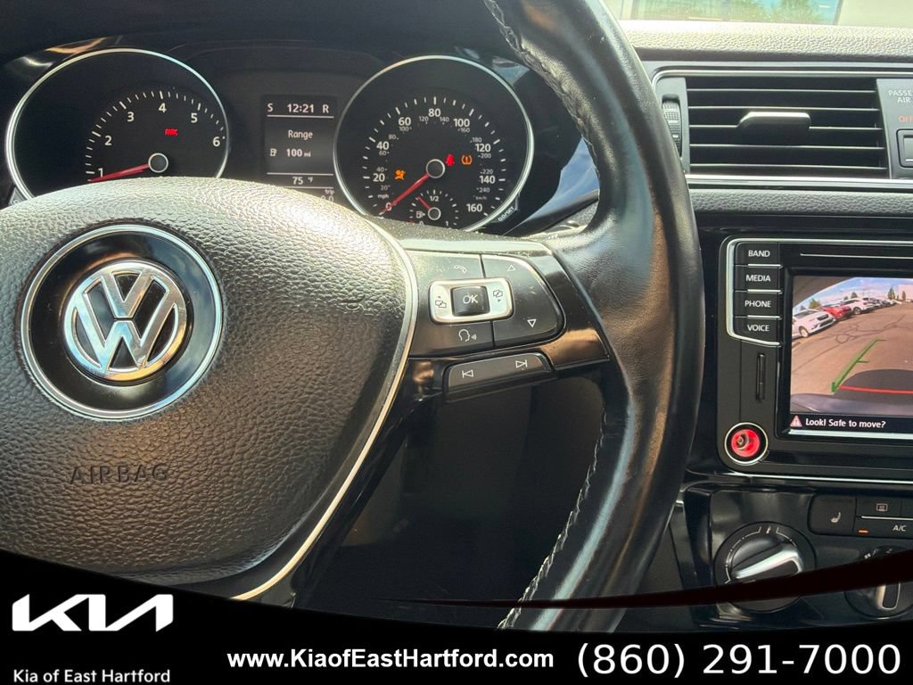 Used 2016 Volkswagen Jetta SEL w/ Lighting Package FWD image 32