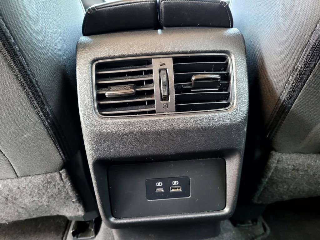 Used 2023 Nissan Rogue SV image 13