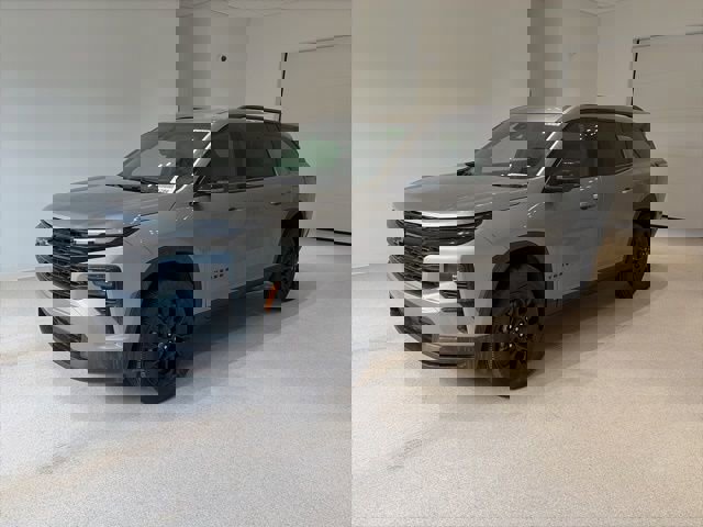 New 2026 Chevrolet Traverse LT w/ Midnight/Sport Edition image 3