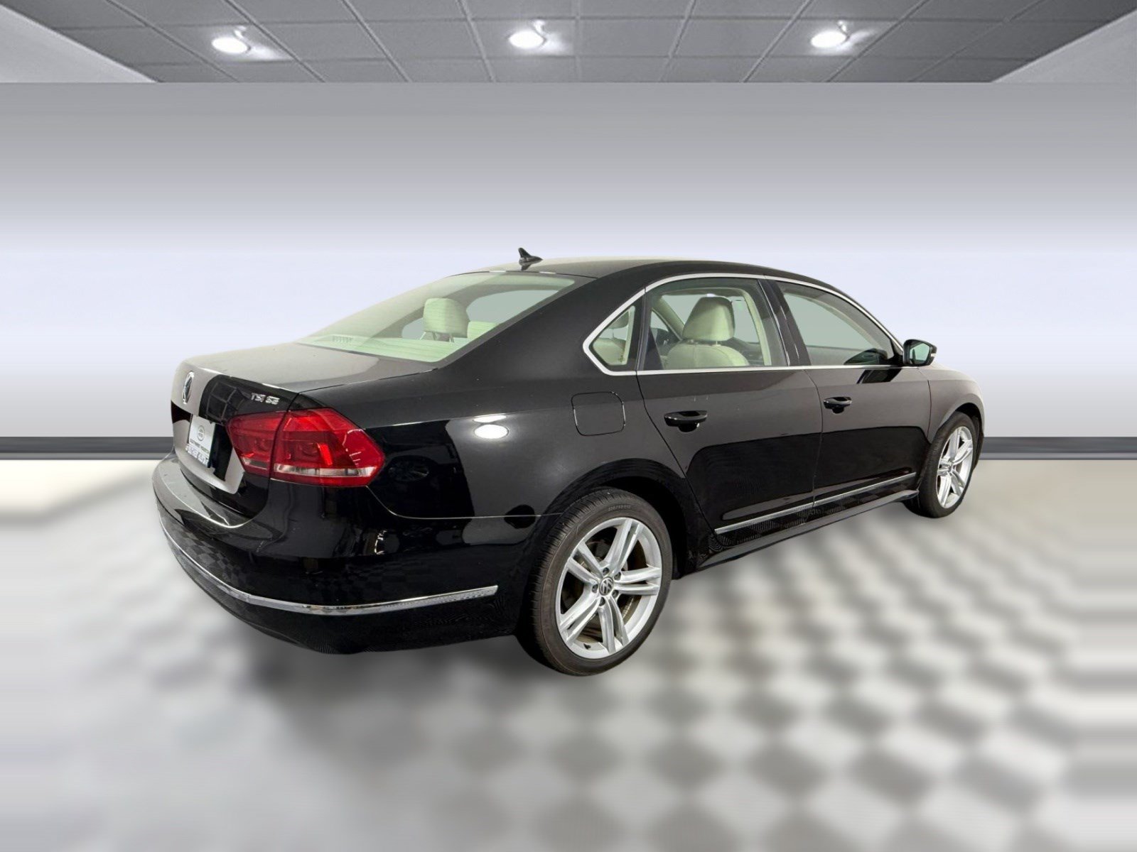 Used 2015 Volkswagen Passat 1.8T SE FWD image 9