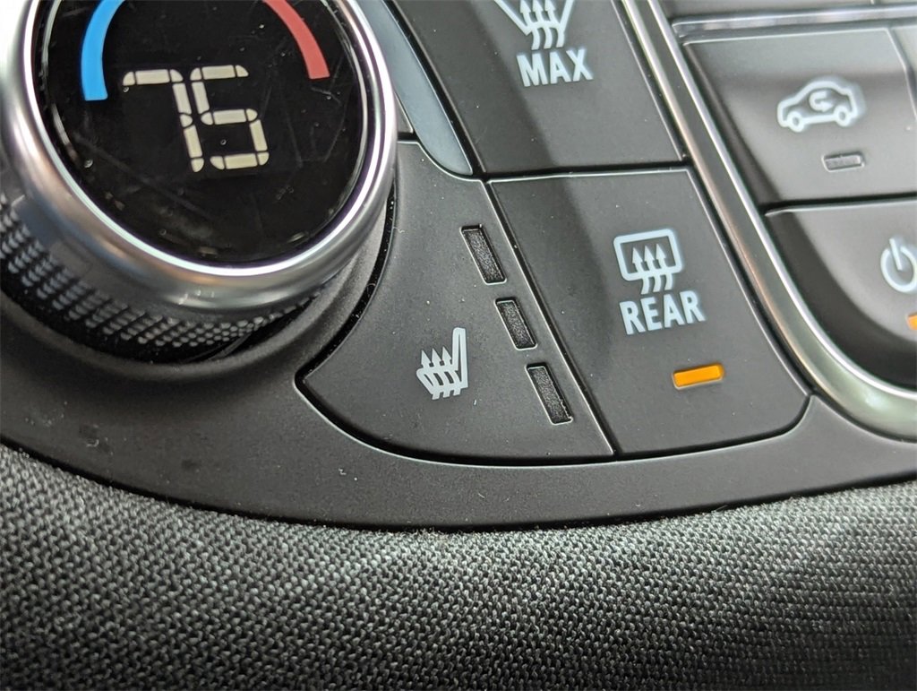 Used 2025 Chevrolet Malibu LT image 22