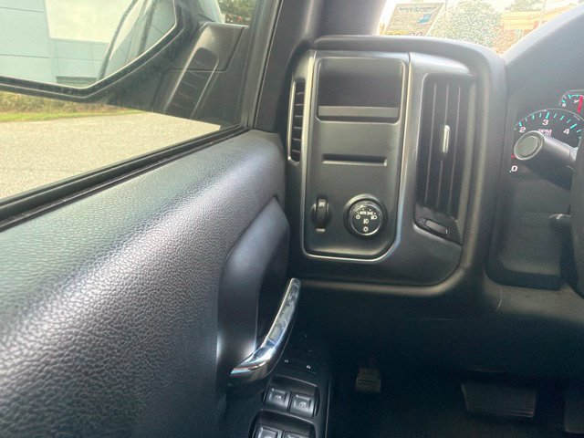 Used 2015 Chevrolet Silverado 1500 LT w/ LT Convenience Package RWD image 11