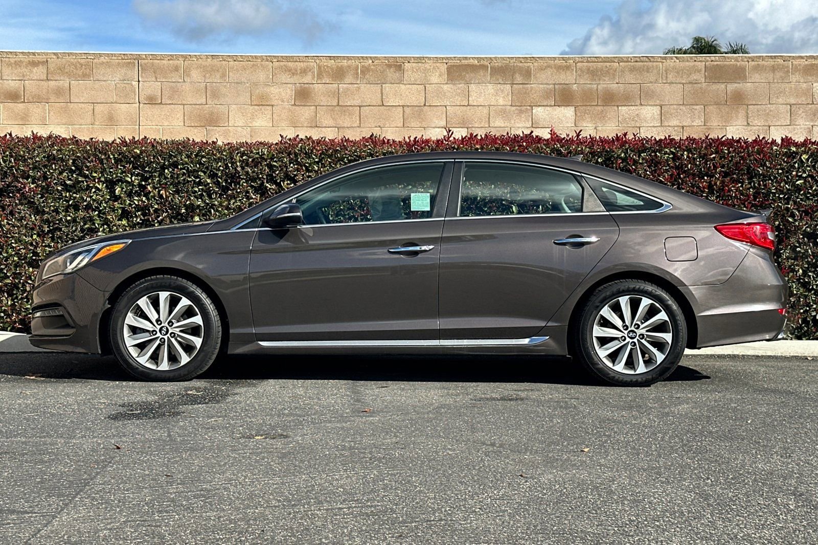 Used 2017 Hyundai Sonata Sport w/ Value Edition Package 02 image 7