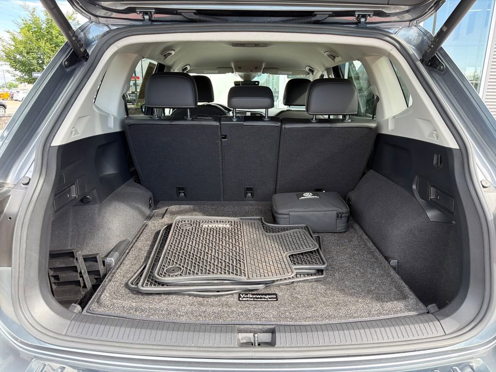 Used 2022 Volkswagen Tiguan SE AWD/4WD image 23