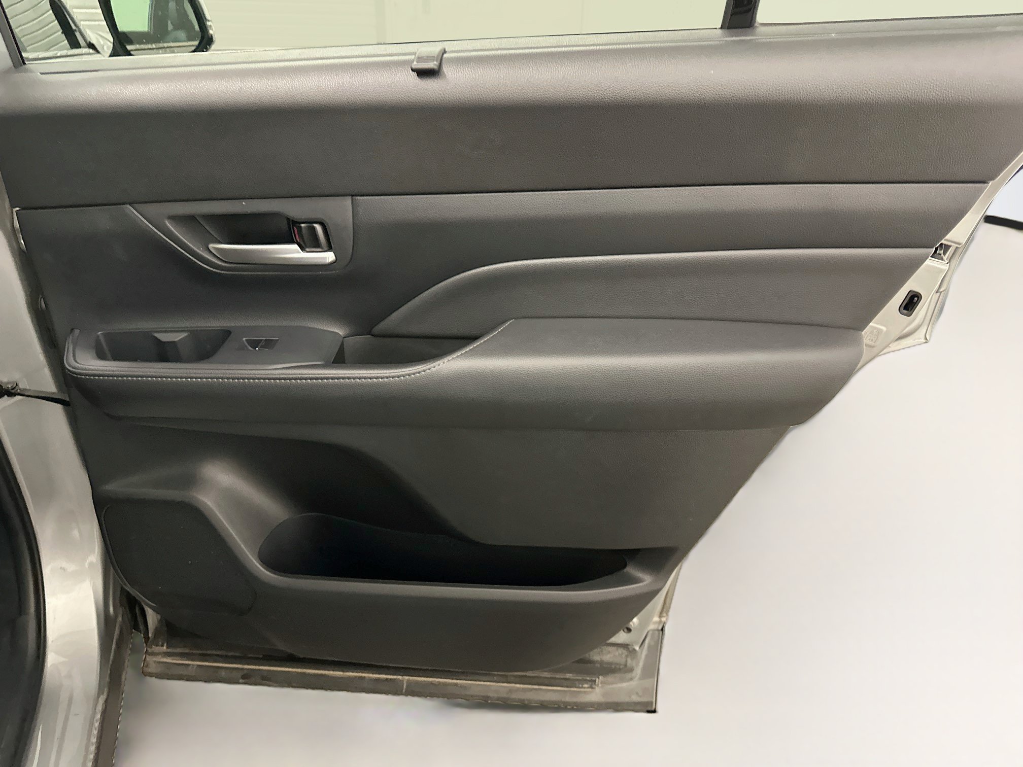 Used 2025 Toyota Grand Highlander AWD image 33
