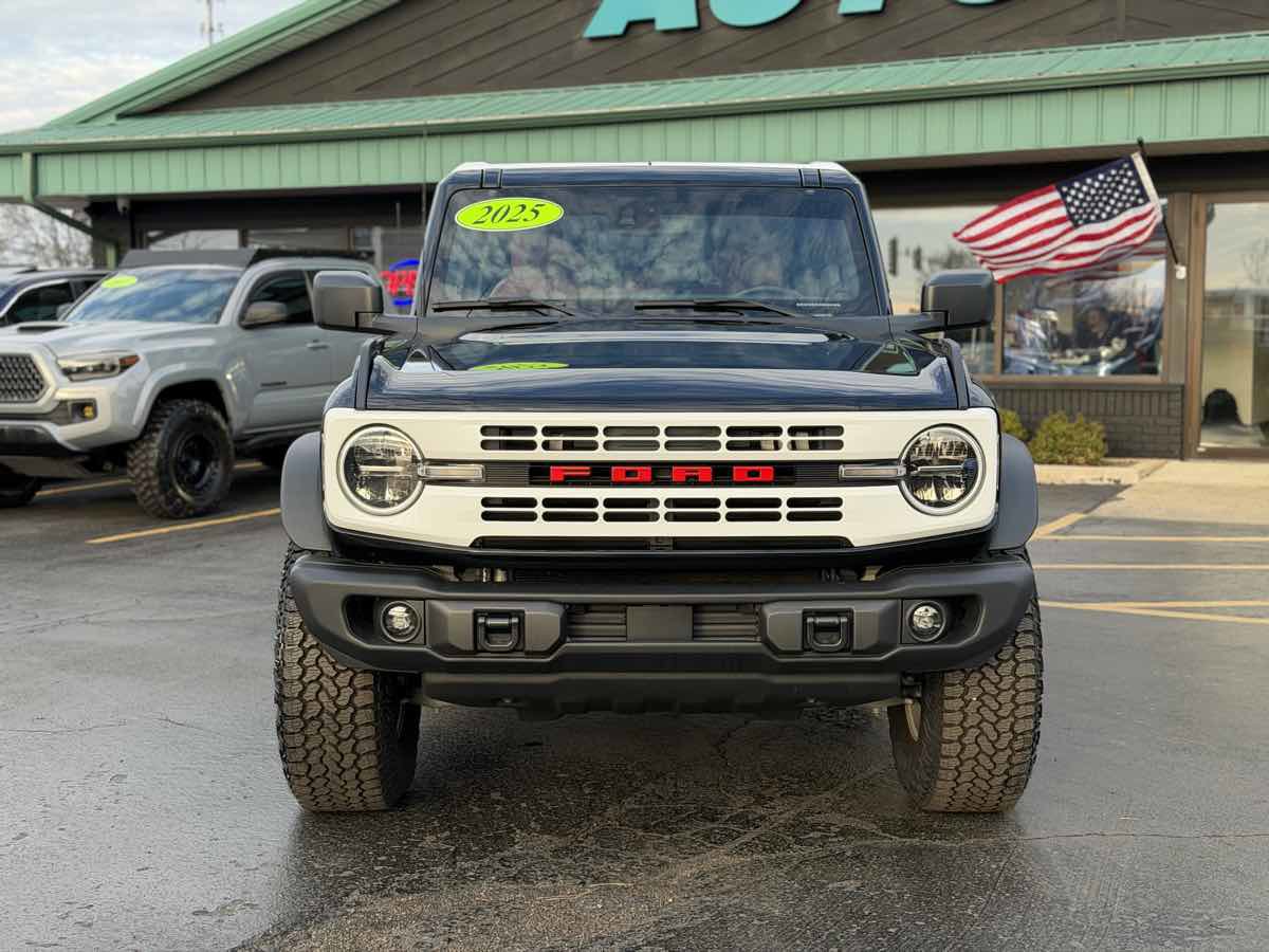Used 2025 Ford Bronco Heritage Edition image 4