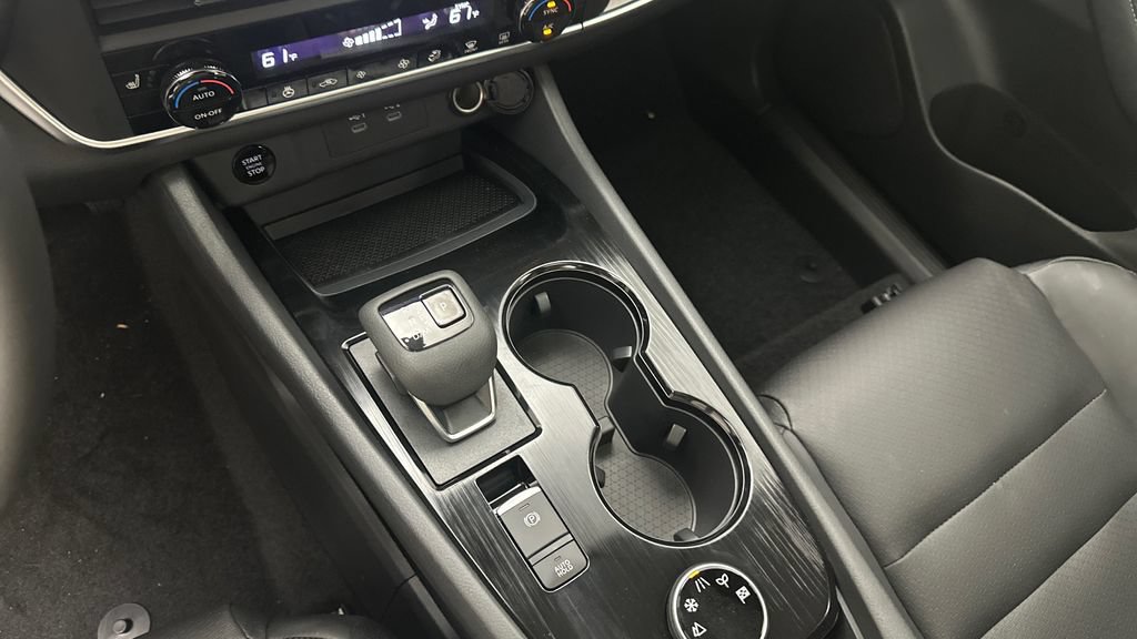 New 2026 Nissan Rogue Dark Armor AWD/4WD image 7