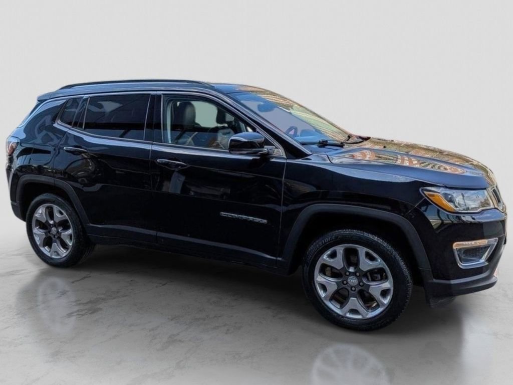 Used 2018 Jeep Compass Limited w/ Navigation Group image 5