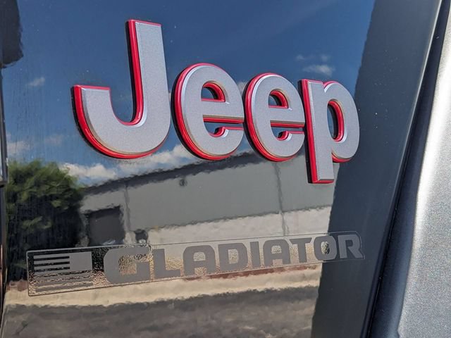 Used 2026 Jeep Gladiator Rubicon AWD/4WD image 9