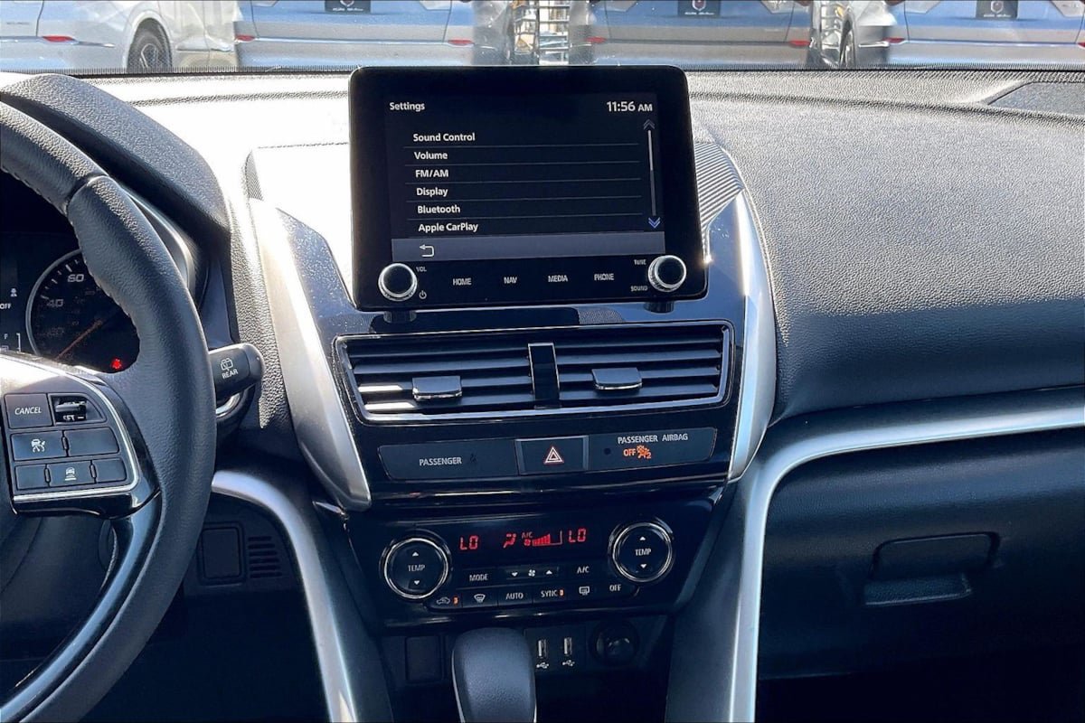 Used 2025 Mitsubishi Eclipse Cross AWD image 6