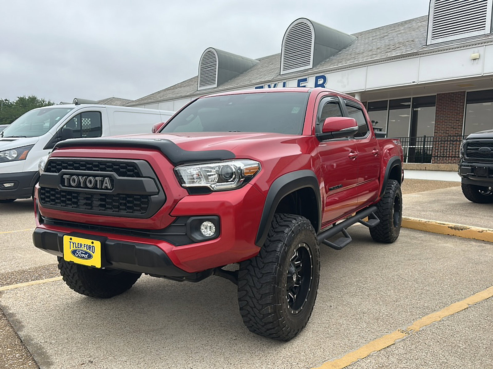 Used 2020 Toyota Tacoma TRD Off-Road AWD/4WD video 1