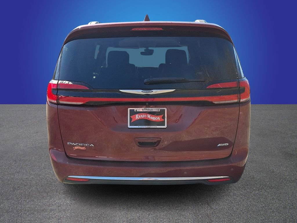 Used 2022 Chrysler Pacifica Touring-L w/ Uconnect Theater Family Group image 5