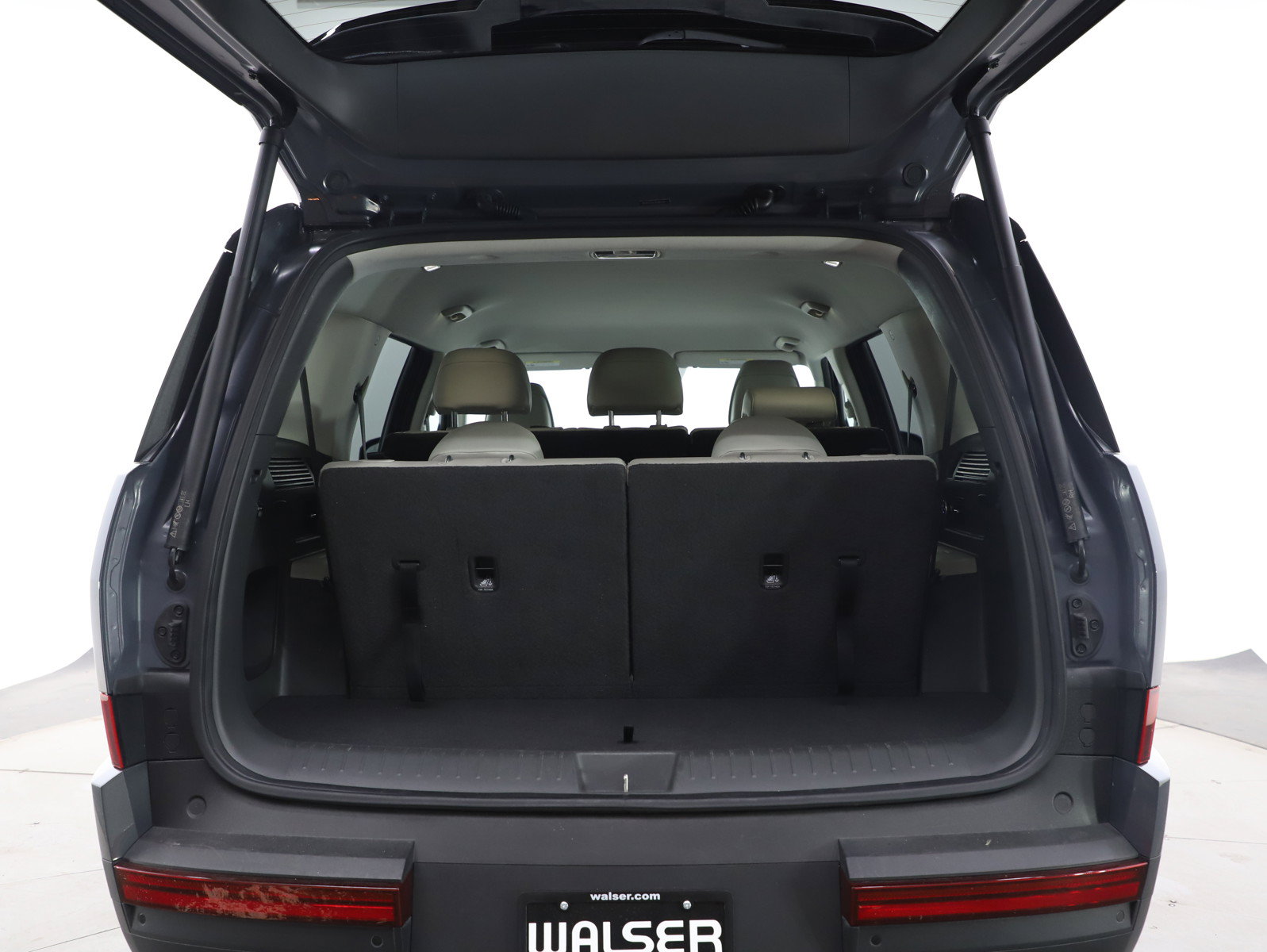 Used 2025 Hyundai Santa Fe SEL AWD/4WD image 18