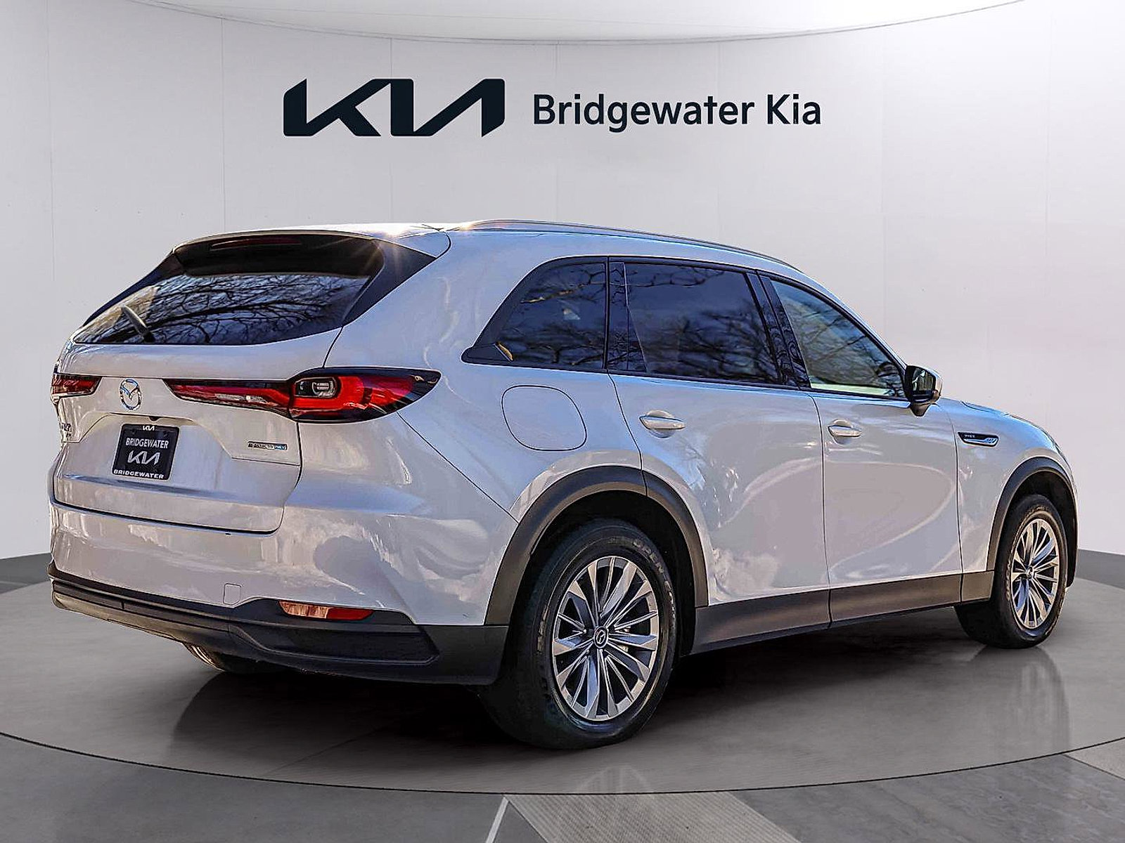 Used 2024 MAZDA CX-90 Plug-In Hybrid w/ Preferred image 6