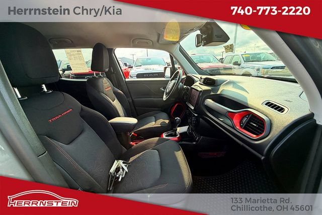 Used 2022 Jeep Renegade Trailhawk AWD/4WD image 26