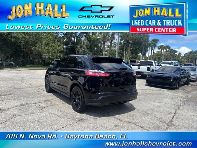 Used 2024 Ford Edge SE w/ Black Appearance Package image 8