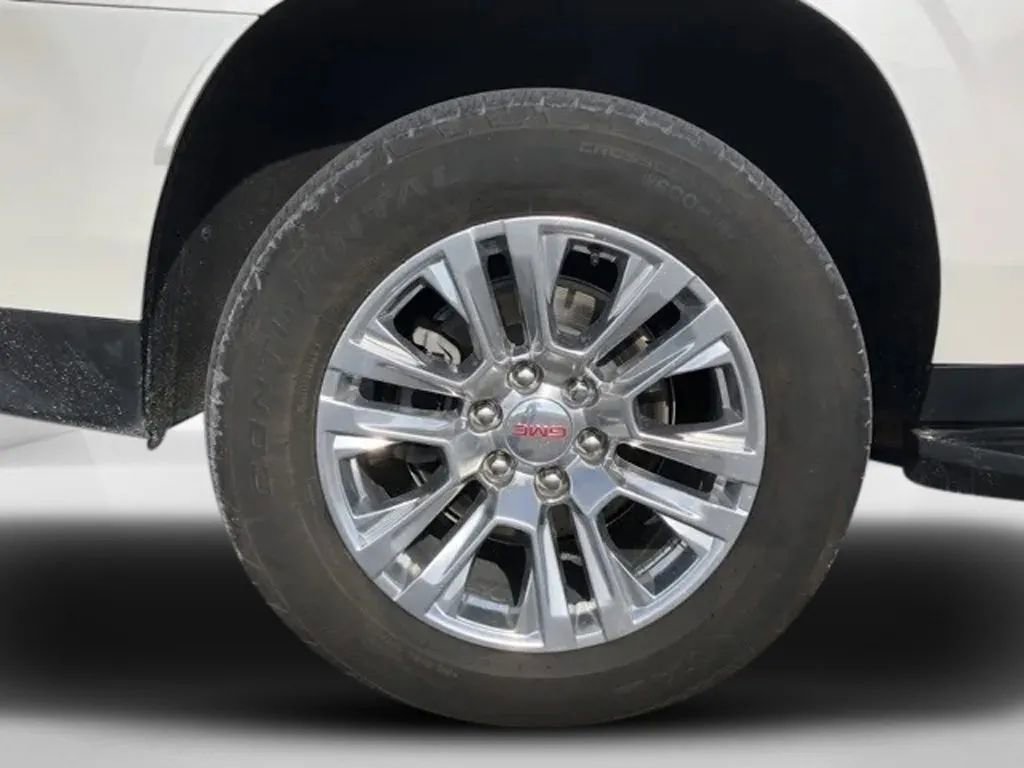 Used 2022 GMC Yukon XL Denali image 40