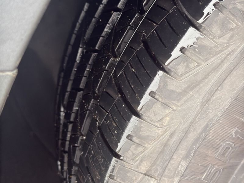 Used 2018 Chevrolet Equinox LT image 18