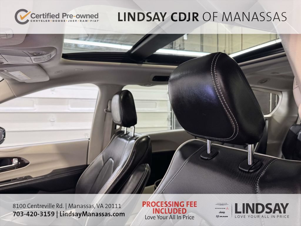 Used 2023 Chrysler Pacifica Limited FWD image 21