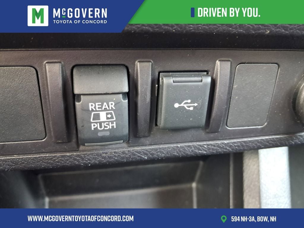 Used 2021 Toyota Tacoma SR5 w/ Trail Edition AWD/4WD image 26
