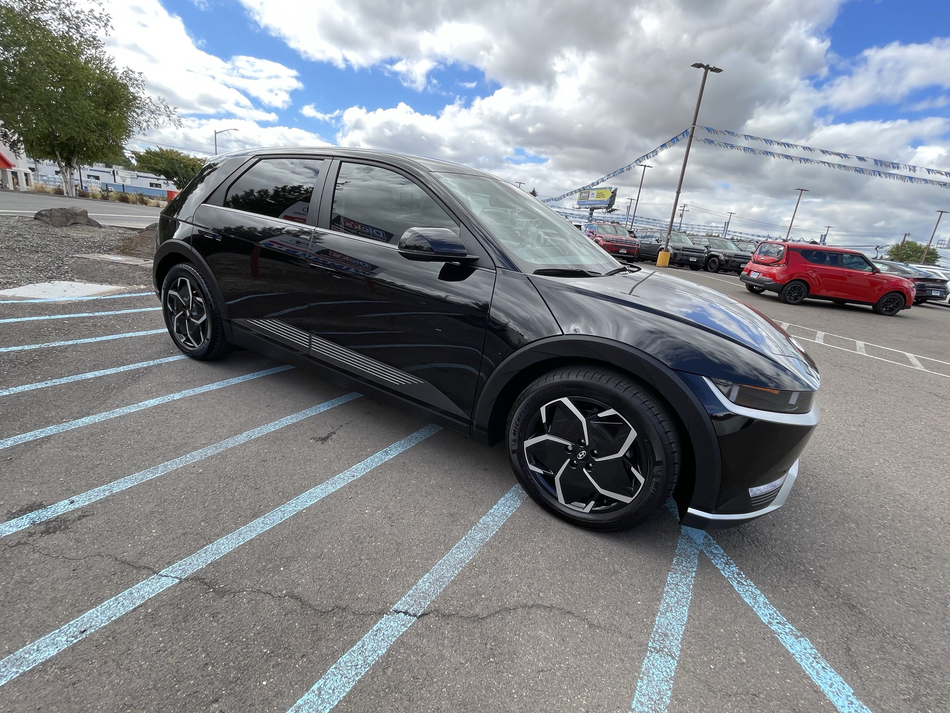 Certified 2024 Hyundai Ioniq 5 SEL RWD image 7