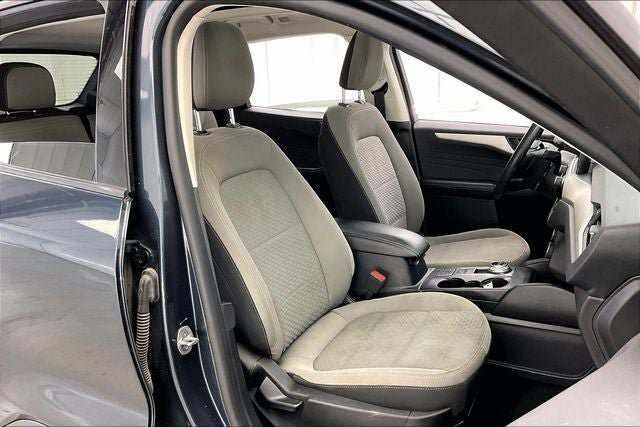 Used 2022 Ford Escape SE w/ SE Sport Appearance Package AWD/4WD image 7