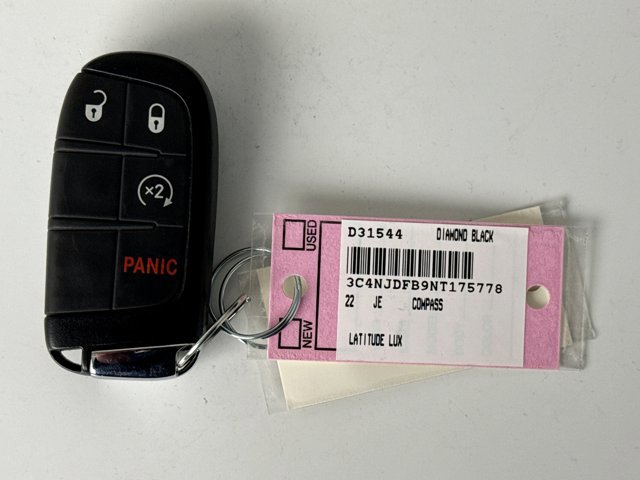 Used 2022 Jeep Compass Latitude image 19