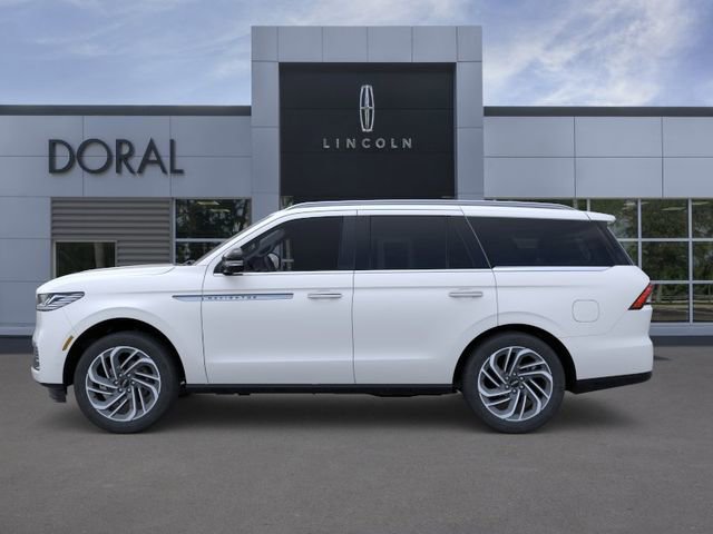 New 2026 Lincoln Navigator Reserve AWD/4WD image 3