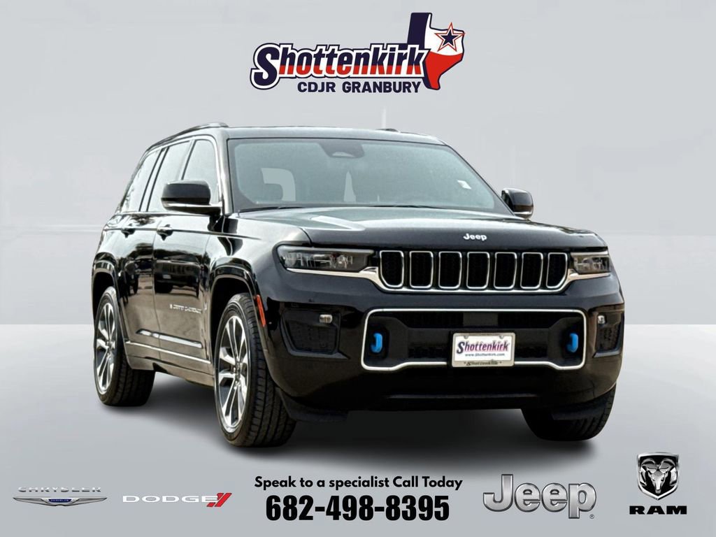 Used 2022 Jeep Grand Cherokee Overland w/ Luxury Tech Group IV AWD/4WD image 1