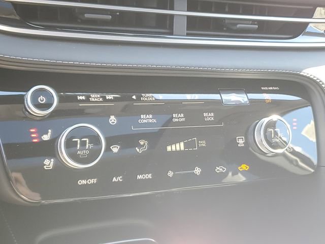 New 2026 INFINITI QX60 Luxe w/ Family Package image 28