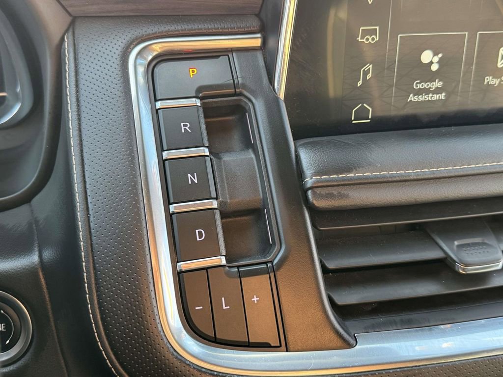 Used 2024 GMC Yukon SLT image 24