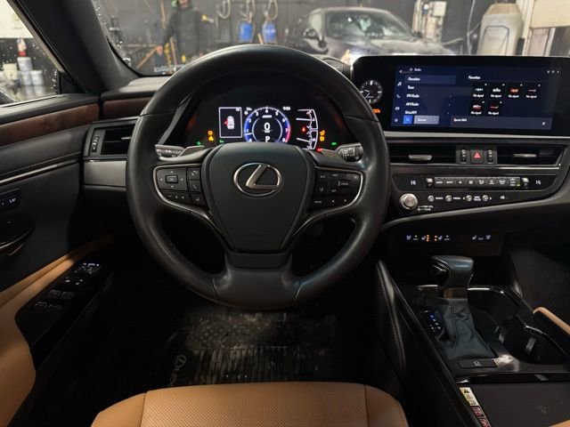 Used 2023 Lexus ES 350 w/ Premium Package image 26
