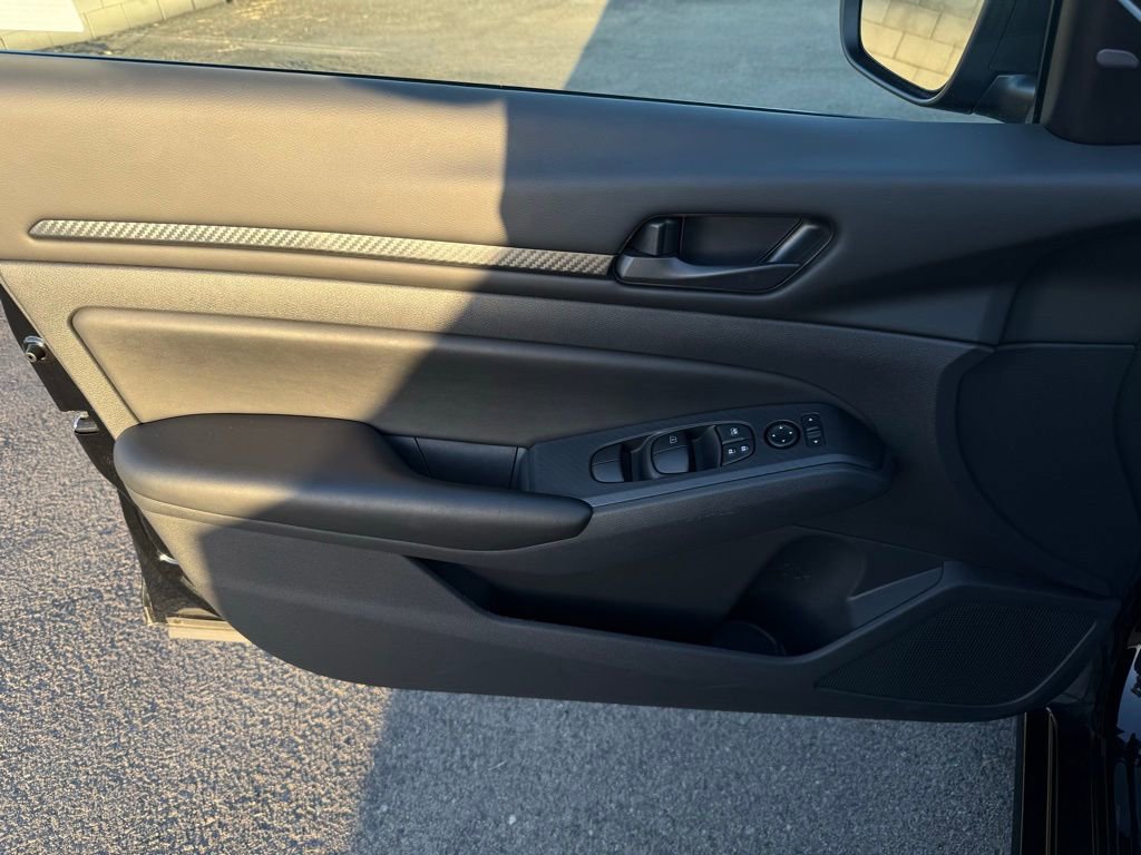 Certified 2025 Nissan Altima 2.5 S image 17