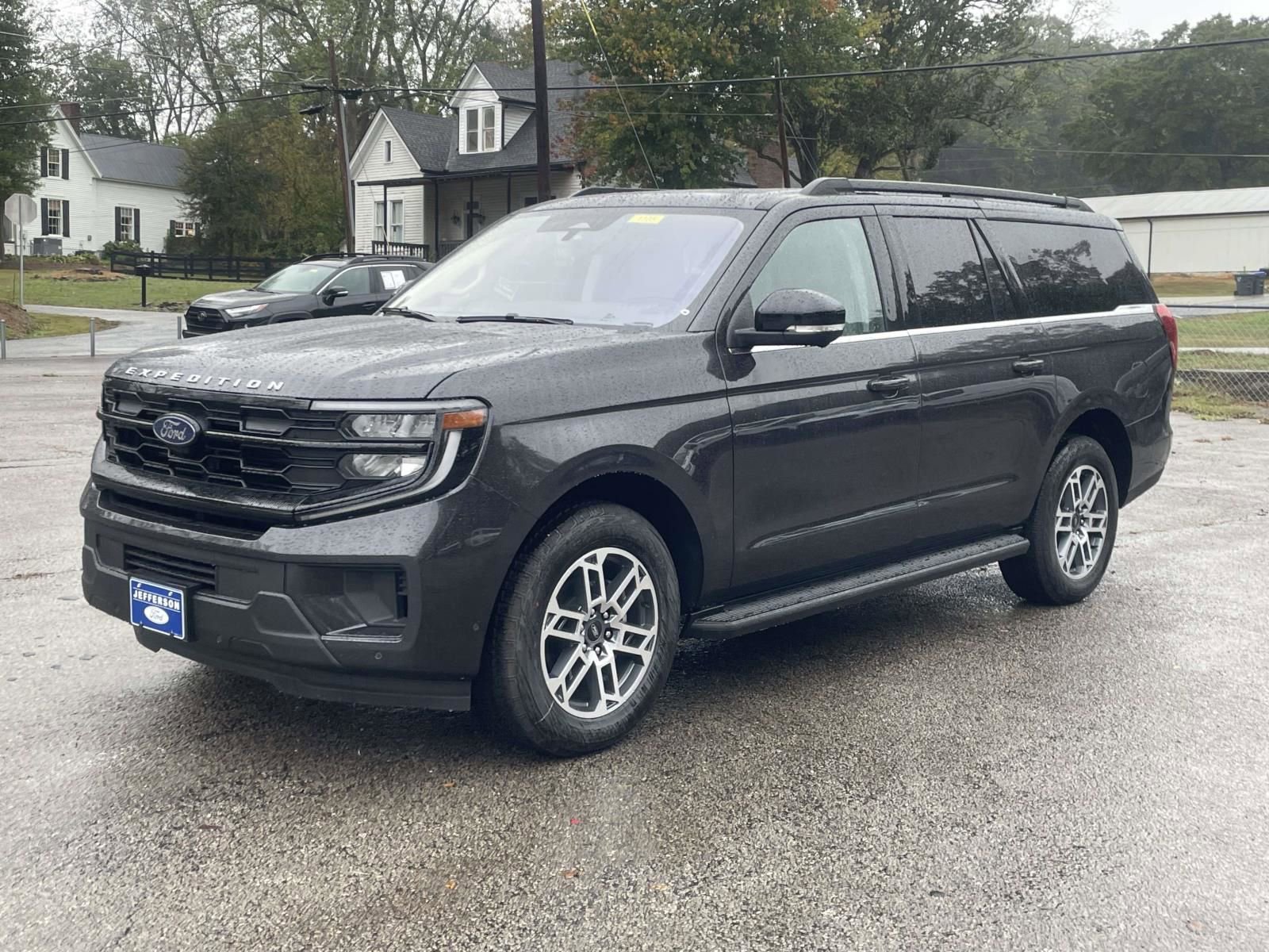 New 2025 Ford Expedition Max Active image 2