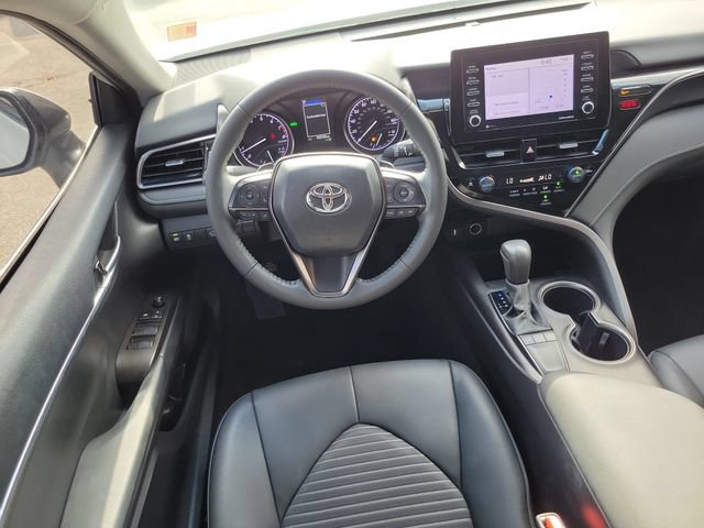 Used 2024 Toyota Camry SE w/ Convenience Package FWD image 10