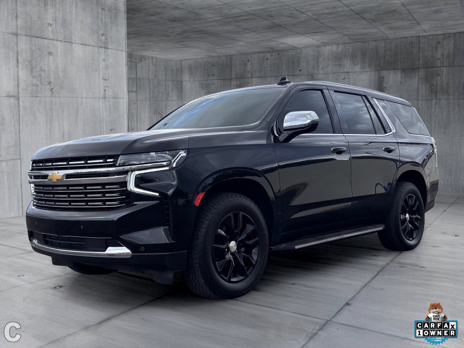 Used 2023 Chevrolet Tahoe Premier AWD/4WD image 2