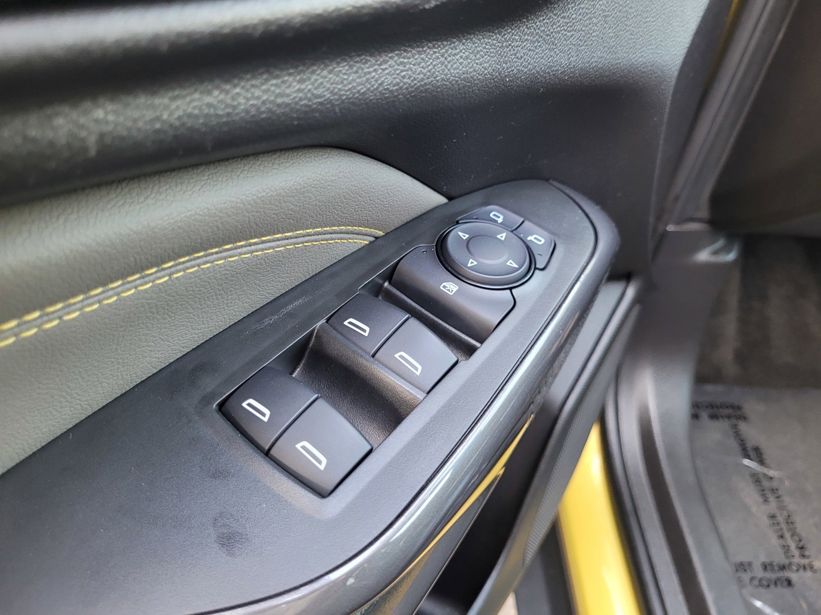 Used 2025 Chevrolet Trax ACTIV w/ Driver Confidence Package image 26