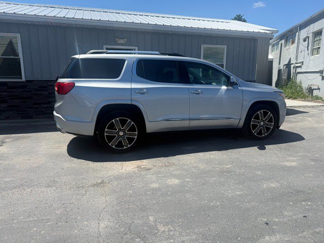 Used 2019 GMC Acadia Denali w/ Technology Package AWD/4WD image 8