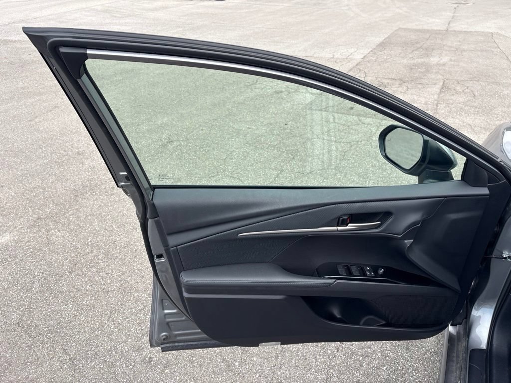 Used 2025 Toyota Camry XSE w/ Premium Plus Package FWD image 18