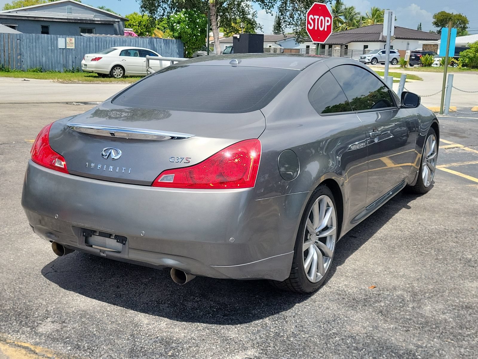 Used 2010 INFINITI G37 Journey w/ Premium Pkg RWD image 4
