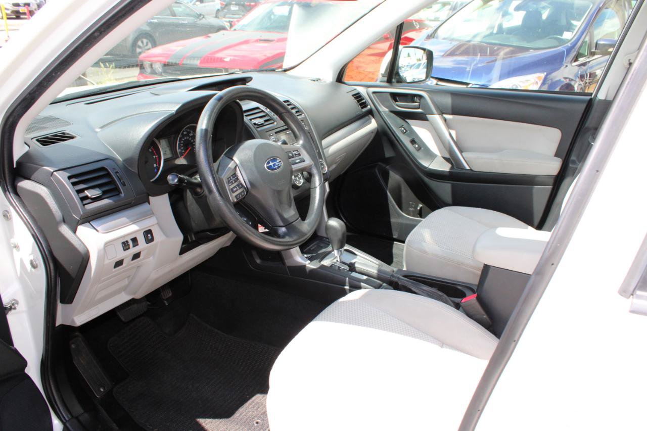 Used 2015 Subaru Forester 2.5i Premium w/ All-Weather Package AWD/4WD image 12