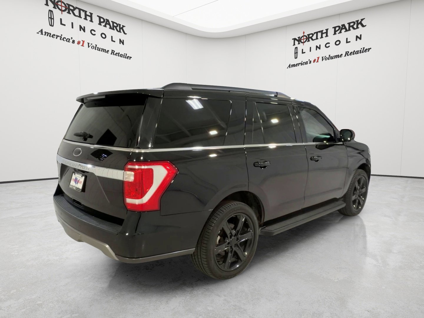 Used 2021 Ford Expedition XLT RWD image 9