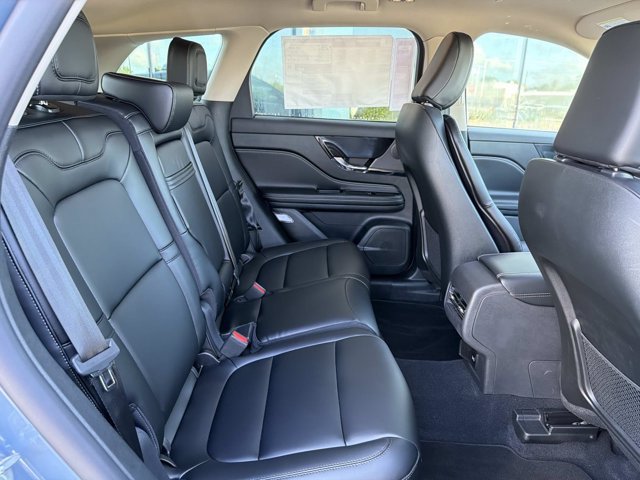 New 2026 Lincoln Corsair Premiere FWD image 21
