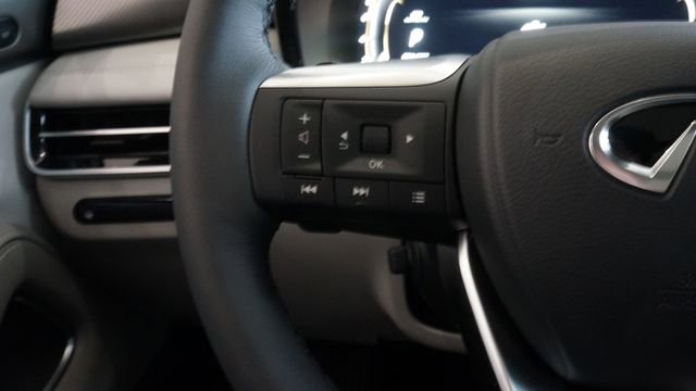 New 2026 INFINITI QX60 Luxe image 17