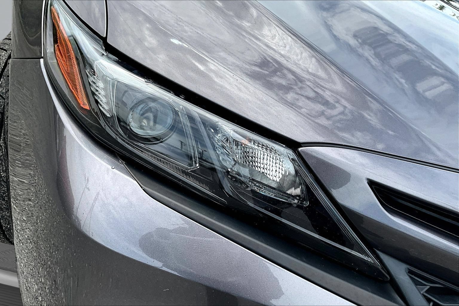 Used 2022 Toyota Camry SE FWD image 30