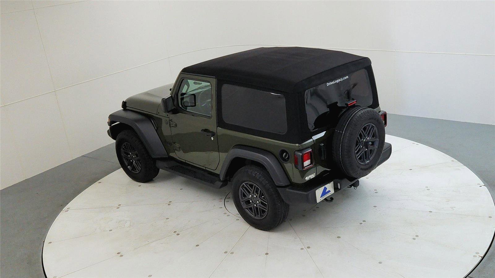 Used 2024 Jeep Wrangler Sport S image 14