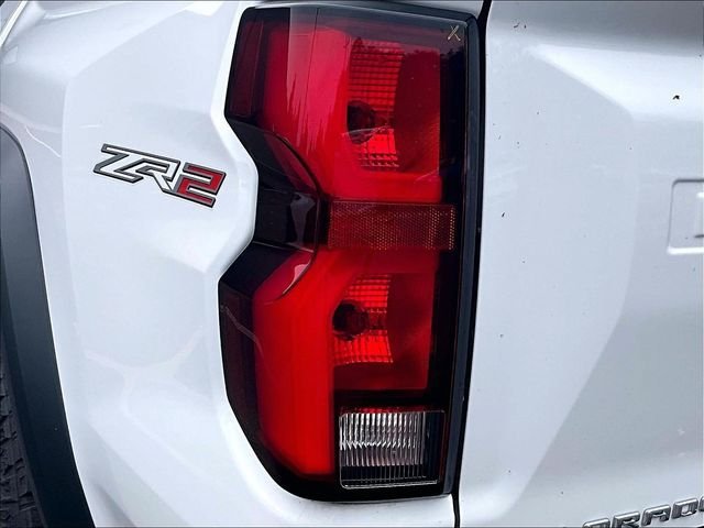 Used 2024 Chevrolet Colorado ZR2 AWD/4WD image 26