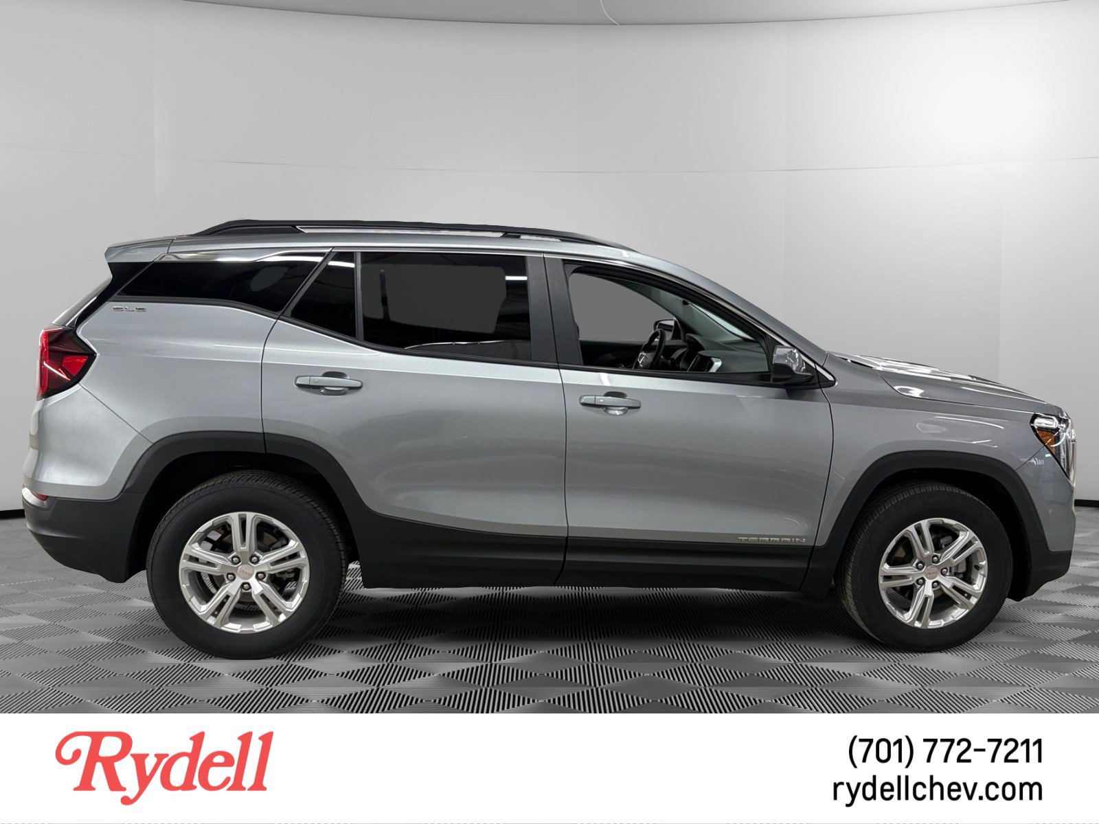 Used 2024 GMC Terrain SLE w/ Driver Convenience Package AWD/4WD image 6